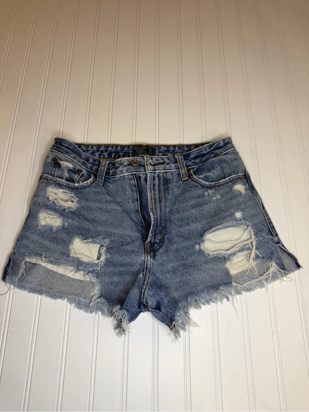 Abercrombie & Fitch Annie High Rise Denim Jean Shorts size 4R/27 Raw Hem